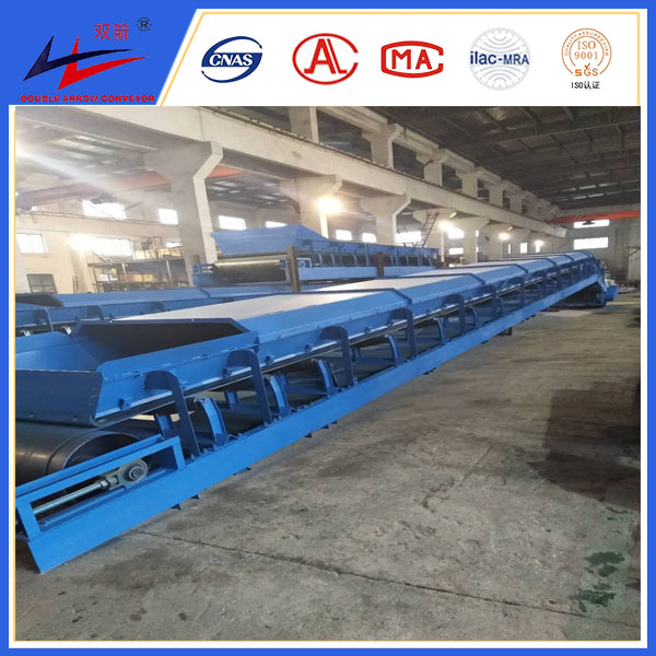 皮帶輸送機(jī)